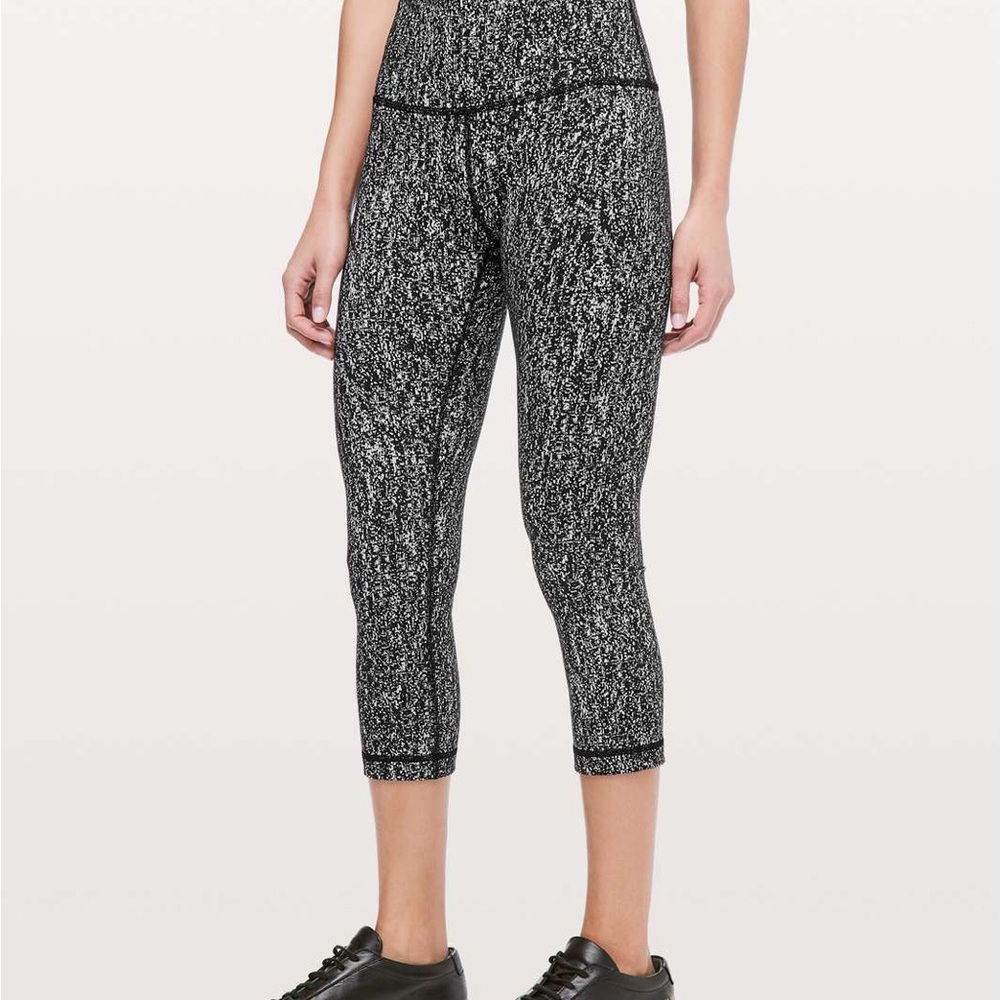 lululemon Black and White Capri Leggings